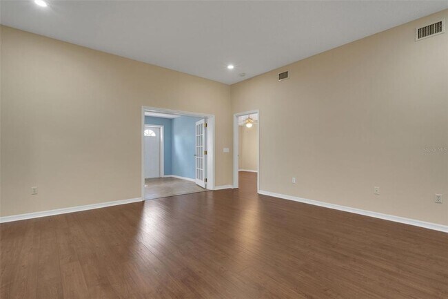 Building Photo - 654 Lake Clark Pl