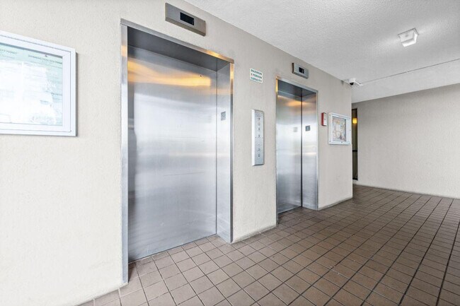 Building Photo - 24800 Perdido Beach Blvd