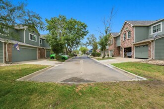 Building Photo - Spacious 4-Bedroom Townhome Backing to Open Space – Attached 2-Car Garage!