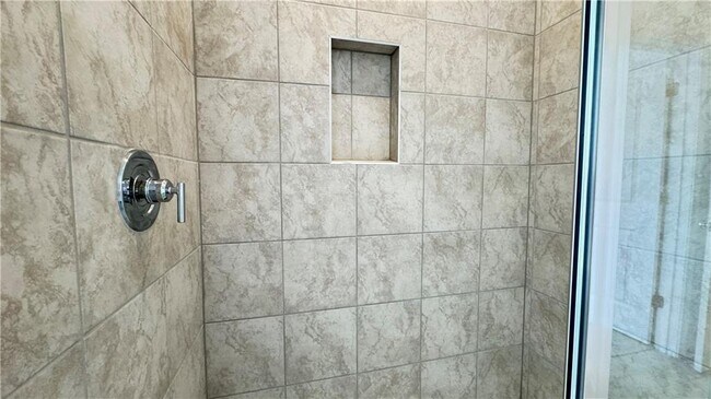 Building Photo - 9 Peeples Dr