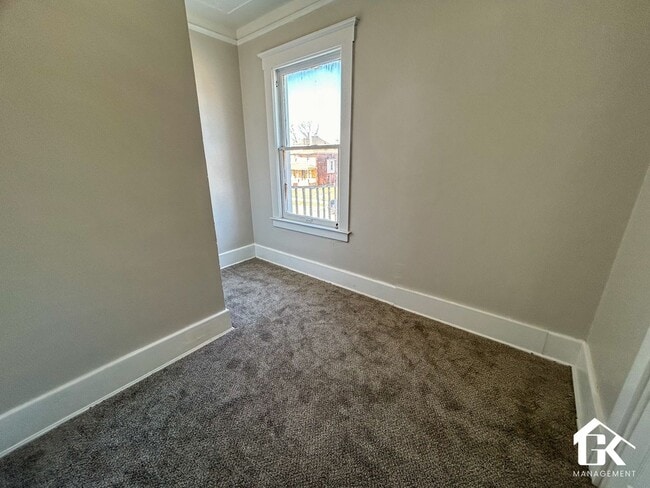 Building Photo - 4609 Vancouver St