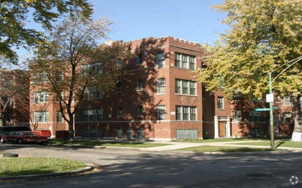 Primary Photo - 300 N Menard Ave