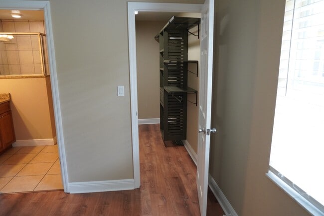 Building Photo - 2808 Boulder Ct