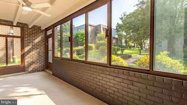 Building Photo - 29 Stonehenge Cir