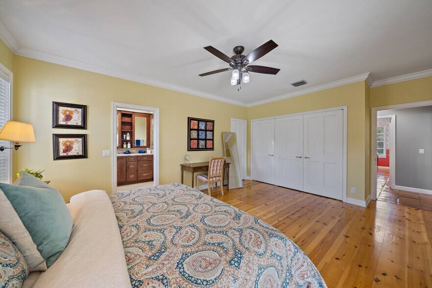 Building Photo - 13655 Jonquil Pl