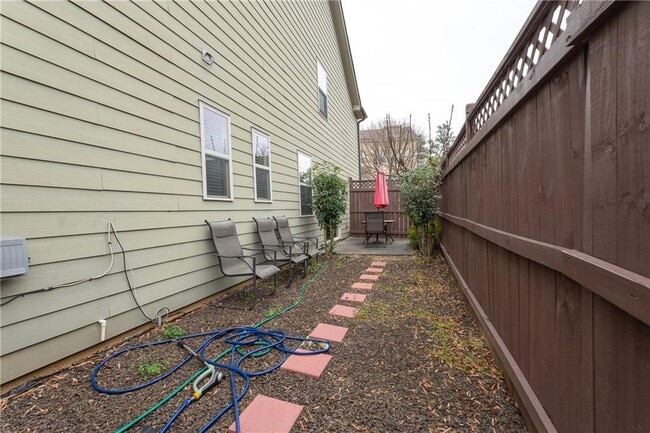 Building Photo - 801 Village Field Ct NW