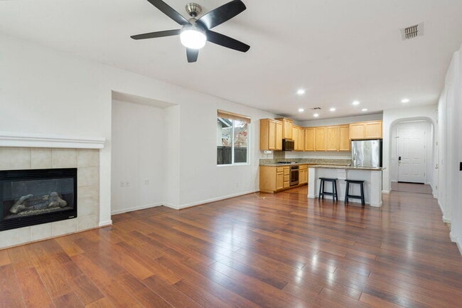 Building Photo - 5755 Amnest Way