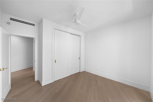 Building Photo - 4451 Gulf Shore Blvd N
