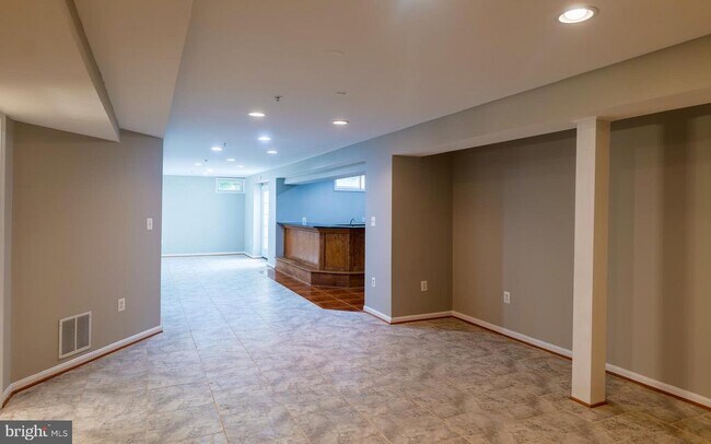 Building Photo - 7709 Killbarron Dr