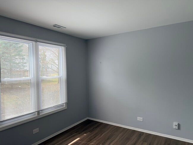 Building Photo - 1312 Coventry Cir