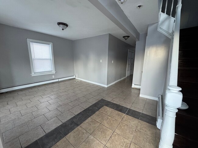 Building Photo - 40 S Whipple St