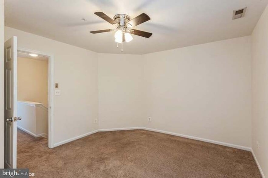 Building Photo - 7836 Canter Ct