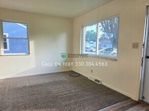 Building Photo - 2307 Nesmith Lake Blvd