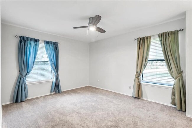 Building Photo - 114 N Kanaio Dr