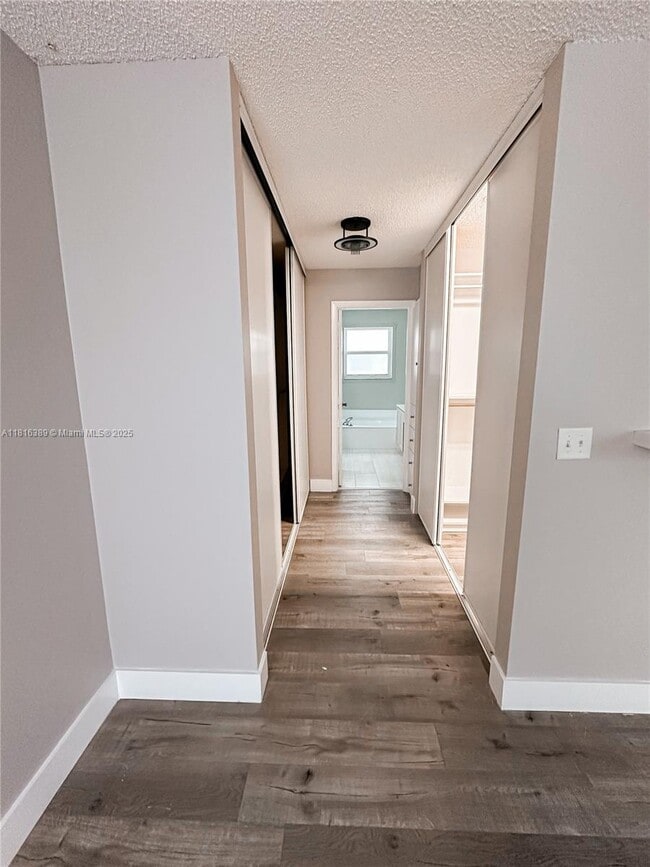 Building Photo - 656 NW 157th Ave