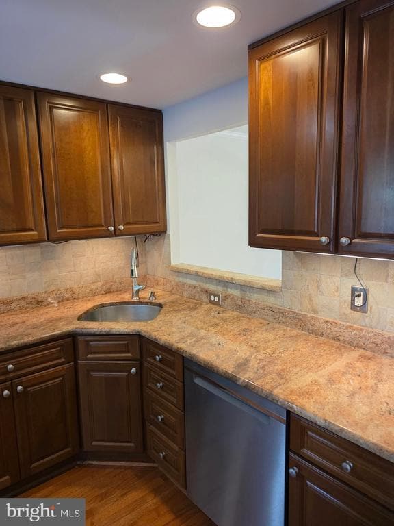 Building Photo - 5831 Norham Dr