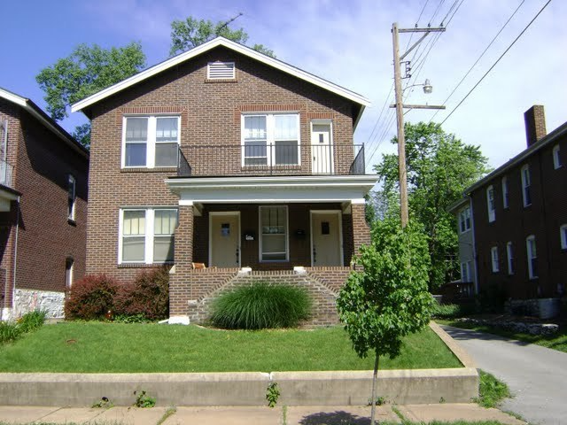 Front - 5719 Dewey Ave