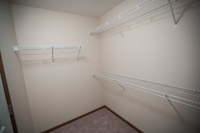 Building Photo - 2505 Walden Rd