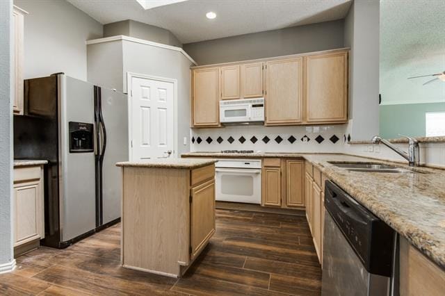 Building Photo - 10316 Belfort Dr