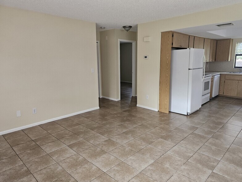 Building Photo - 4030 78th Ave N