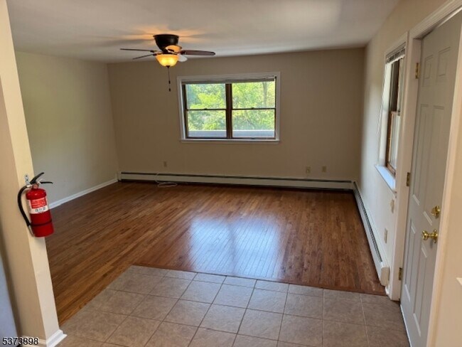 Building Photo - 172 Landing Rd