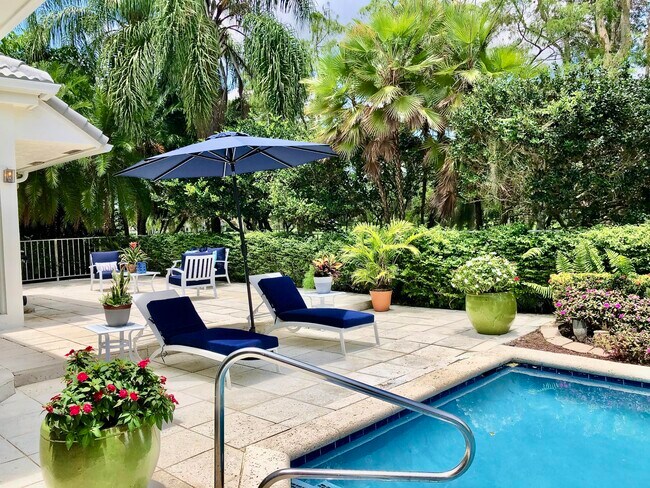 Building Photo - 2313 Golf Brook Dr