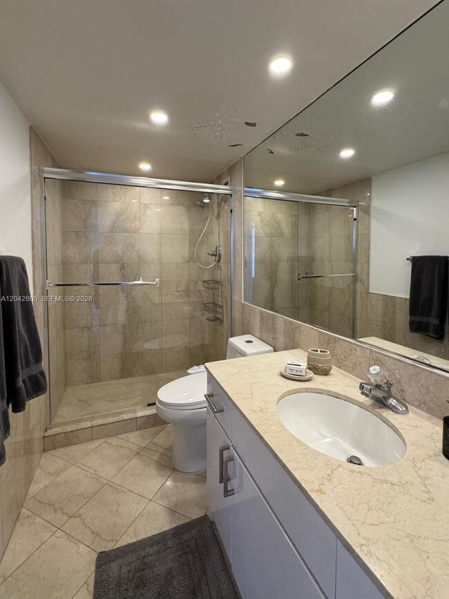 Building Photo - 5161 Collins Ave