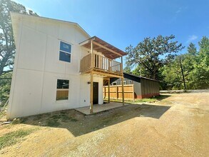 Building Photo - Spur 164 Units