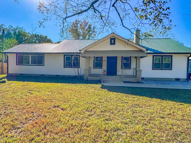 Primary Photo - 3204 Ray Owens Rd
