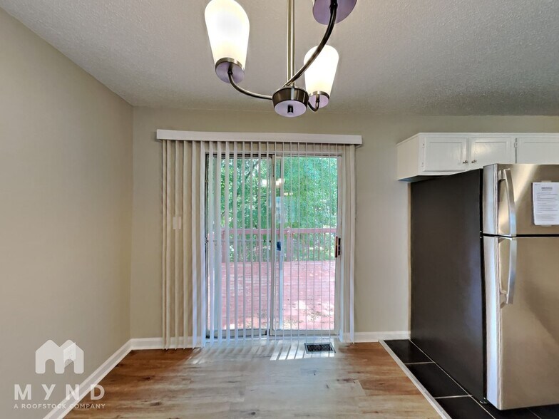 Building Photo - 7768 Melanie Dr