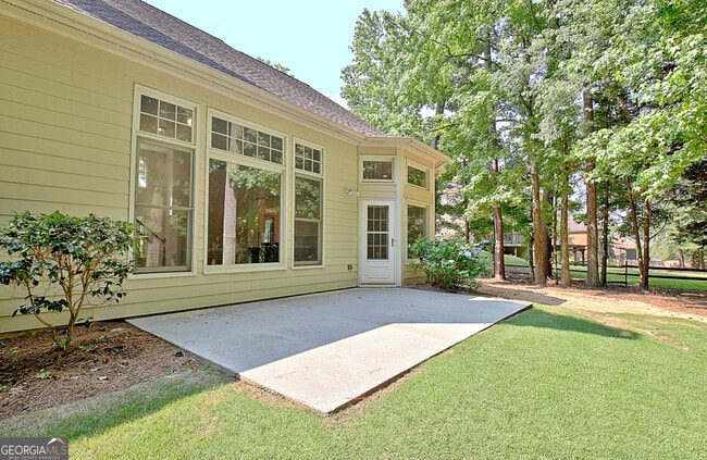 Building Photo - 185 Newfield Dr