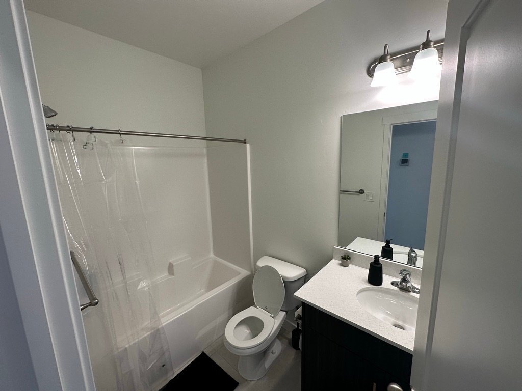 Building Photo - 476 S 900 W