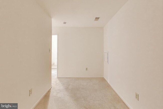 Building Photo - 18 Indian Hills Ct