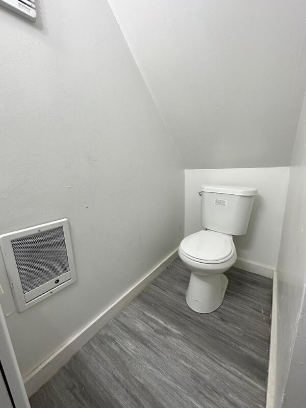 Building Photo - 250 Division St