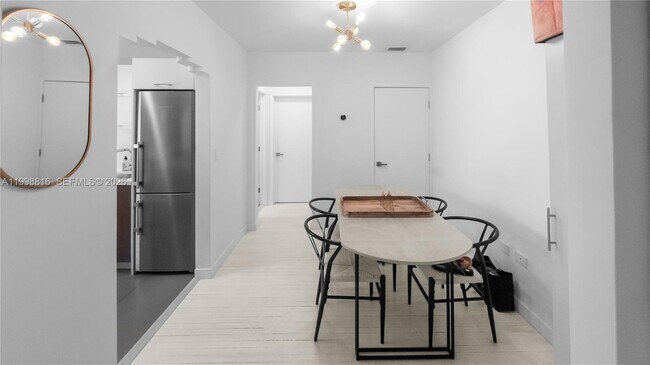 Building Photo - 645 Michigan Ave