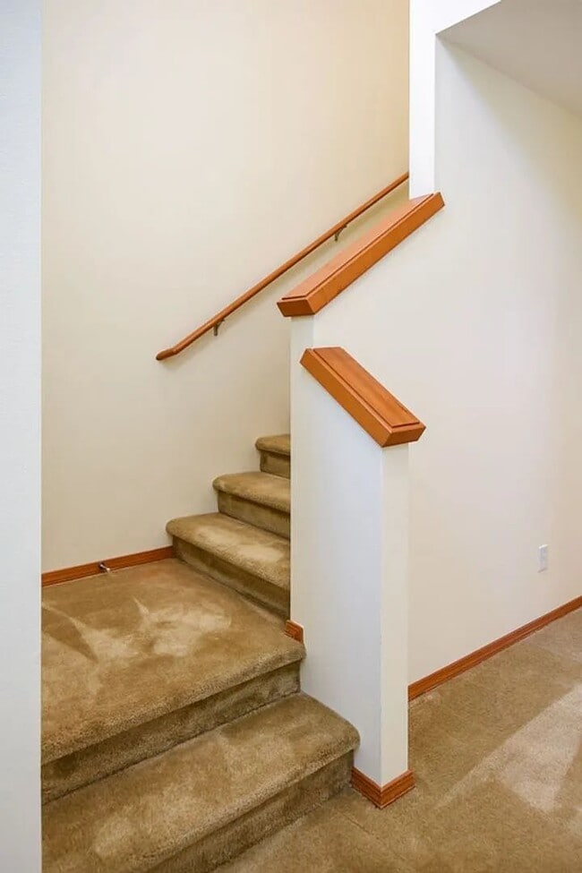 Building Photo - 4Bd/2.5Ba Lake Stevens House