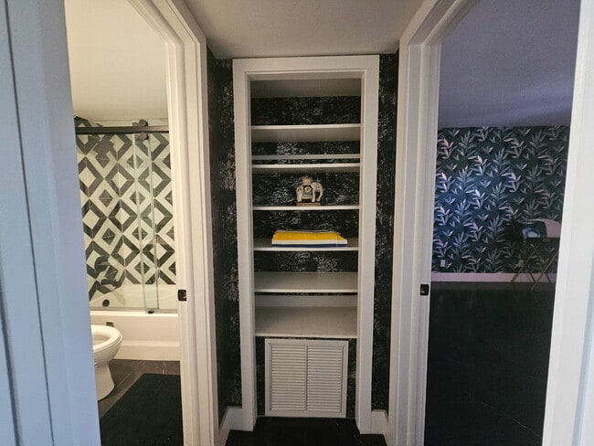 Building Photo - 1541 S Ocean Blvd