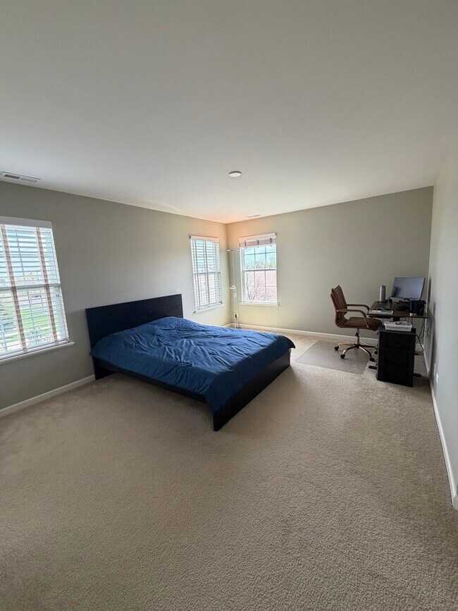 Building Photo - 10097 Cummings St