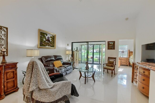 Building Photo - 65 Centennial Ct