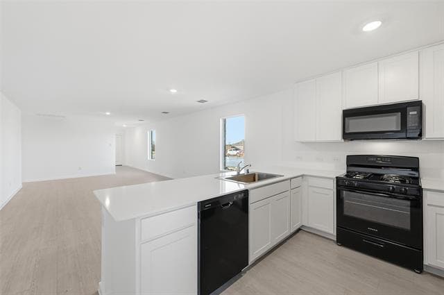 Building Photo - 2040 Shady Oaks Dr