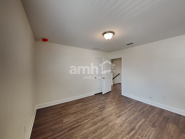 Building Photo - 3233 Bridge Haven Dr