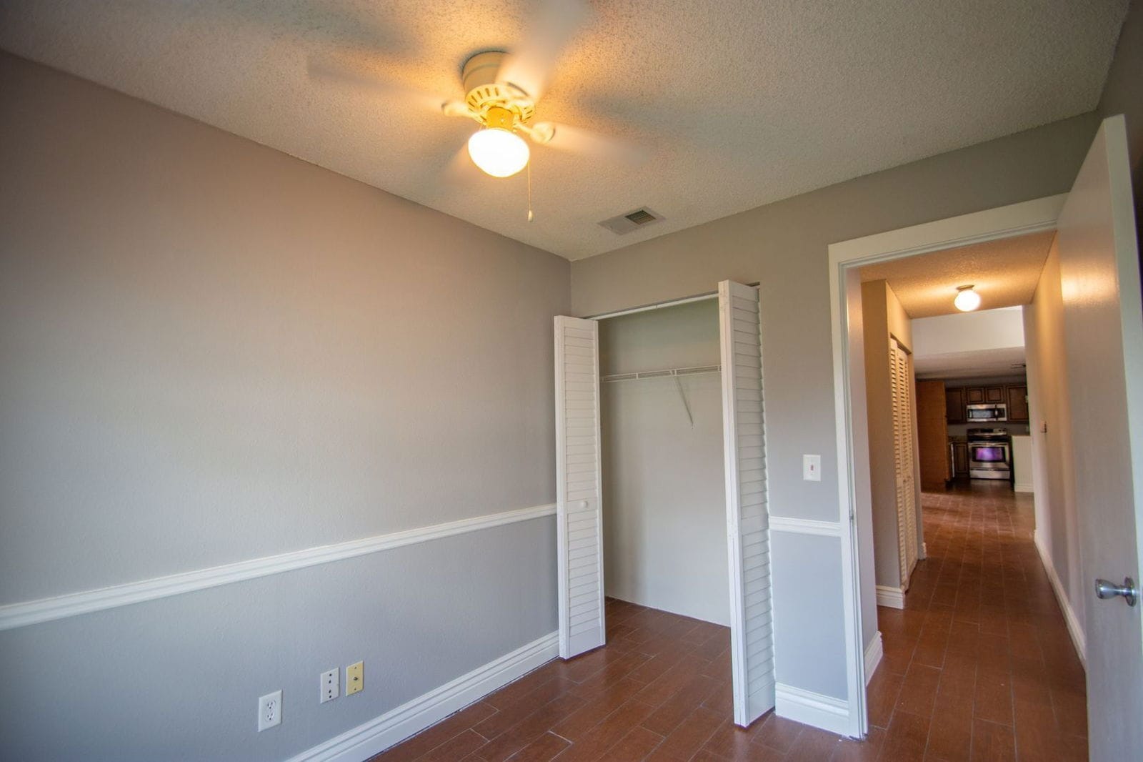 Building Photo - 704 Putt Ln