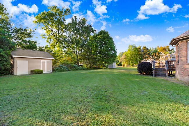 Building Photo - Spacious BRICK HOME in Goldsboro - 3 BR, 2...
