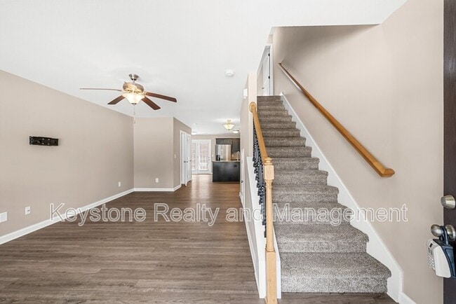 Building Photo - 301 Landrum Pl