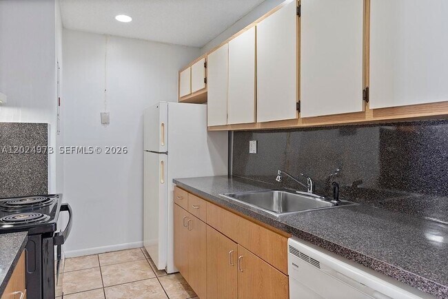 Building Photo - 7403 SW 152nd Ave