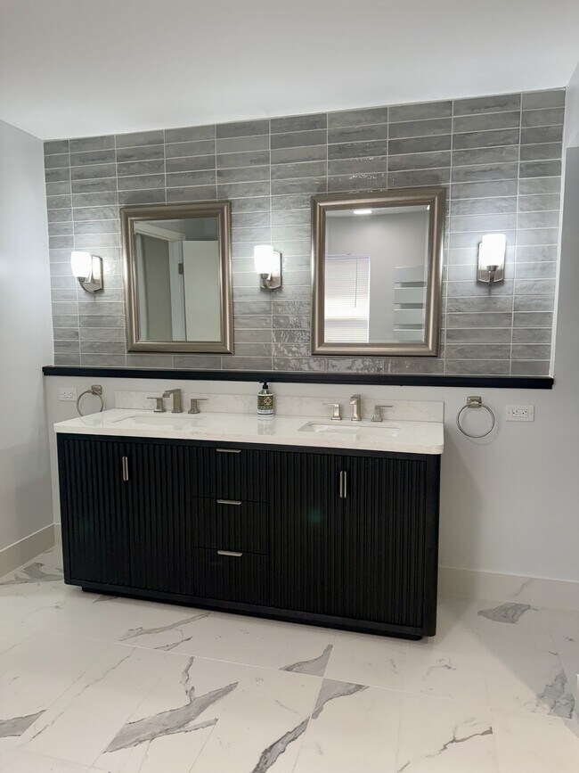 Building Photo - 4527 Terrace View Rd