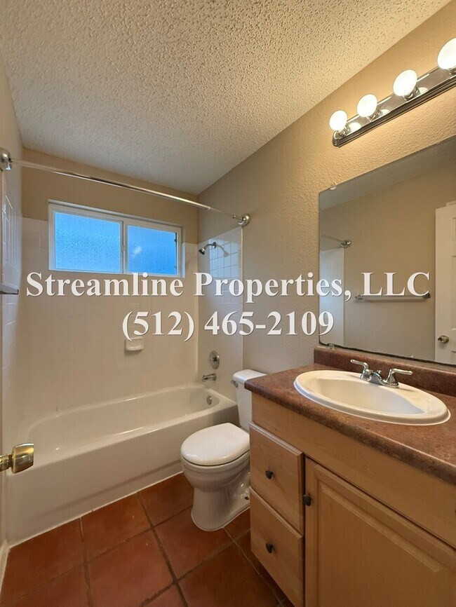 Building Photo - Charming 3 bedroom, 2 bath off Wells Branch