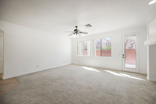 Building Photo - Welcome Home!  One Store Home