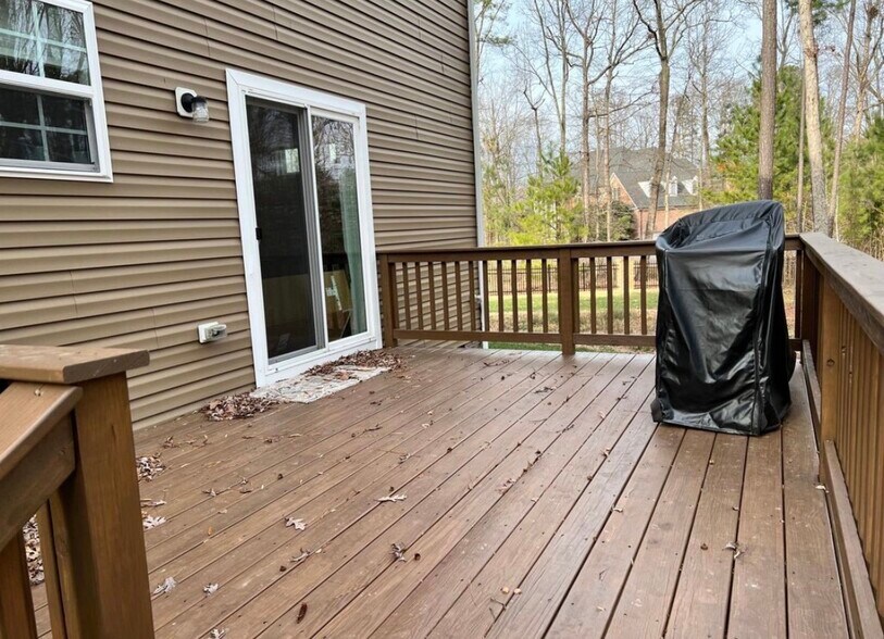 Building Photo - 4007 Island Park Ct