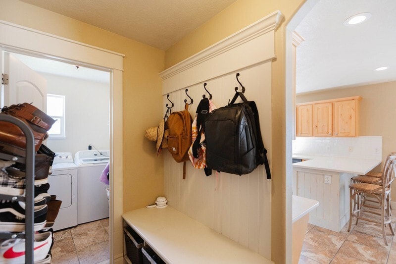 Building Photo - 2533 Cimmaron Dr